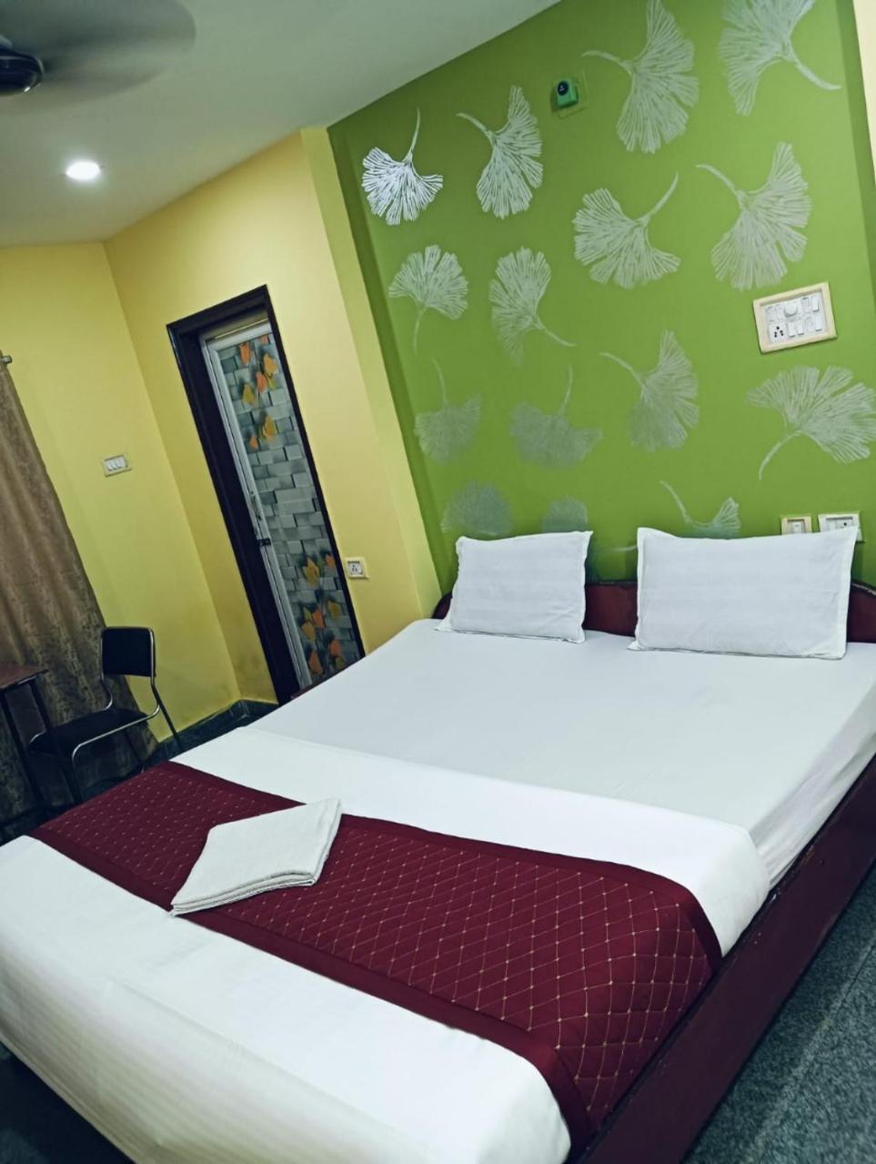 Hotel Swagat Пури Экстерьер фото